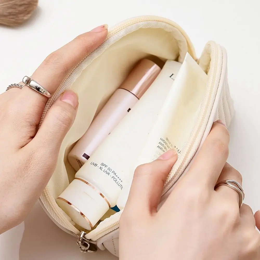 

Cream Color Travel Zipper Makeup Organizer Shell Shaped Wash Pouch Bath Storage PU Cosmetic Bag Makeup Case Storage Bag
