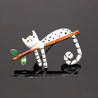 cute lazy cat enamel brooches for women and men t shirt fashion lovers metal animal pins girl jewelry bag clothing accessories