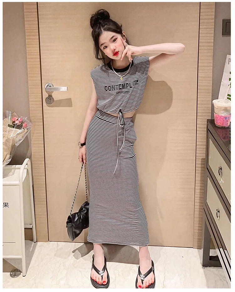 

Летний женский трикотажный костюм с надписью и длинной юбкой, на возраст 5-14 лет