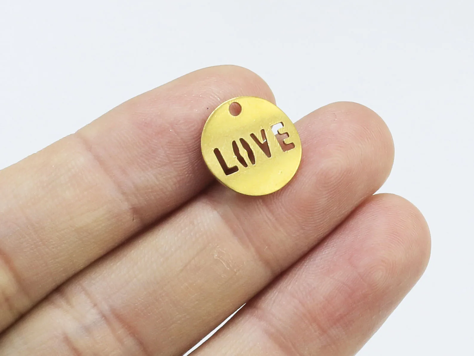 

50pcs Brass charms LOVE charm Round raw brass earrings findings R048