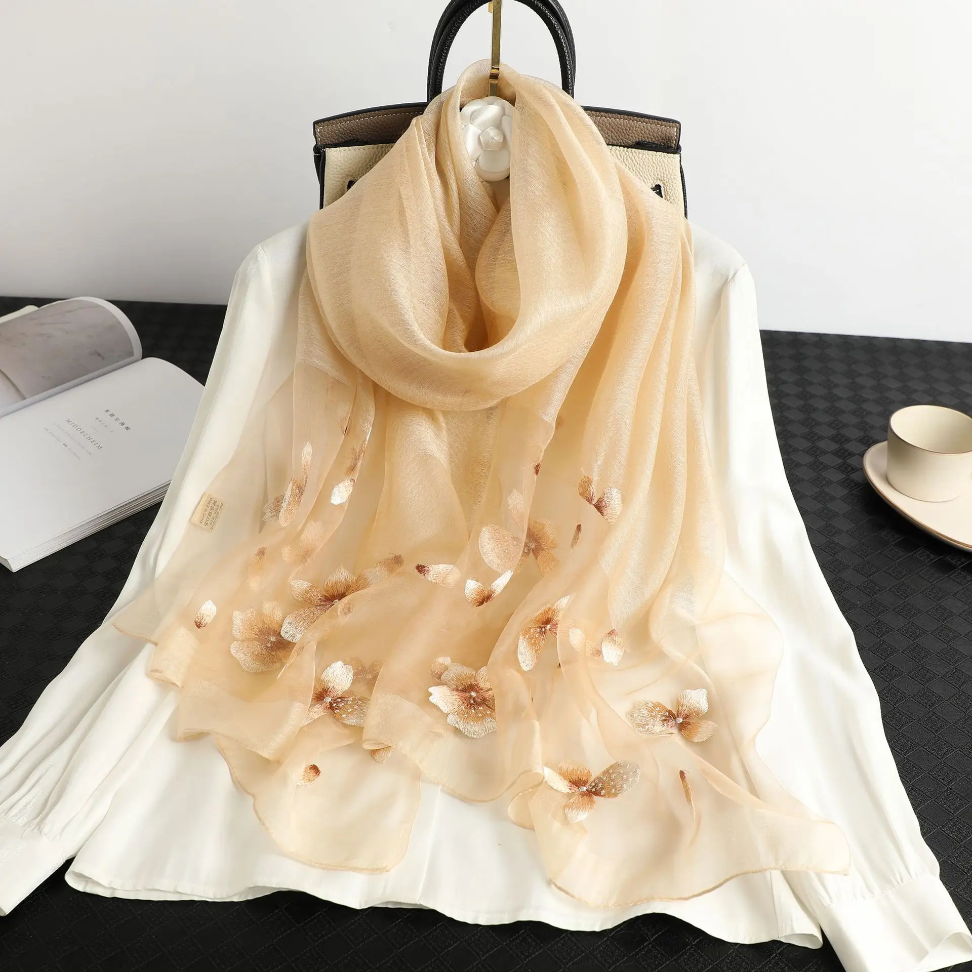 

Роскошный женский шарф 90x180 см, простой мягкий шерстяной шарф из шелка тутового шелкопряда, шаль, Модные Дизайнерские Длинные дамские шарфы с ручной вышивкой и бабочкой