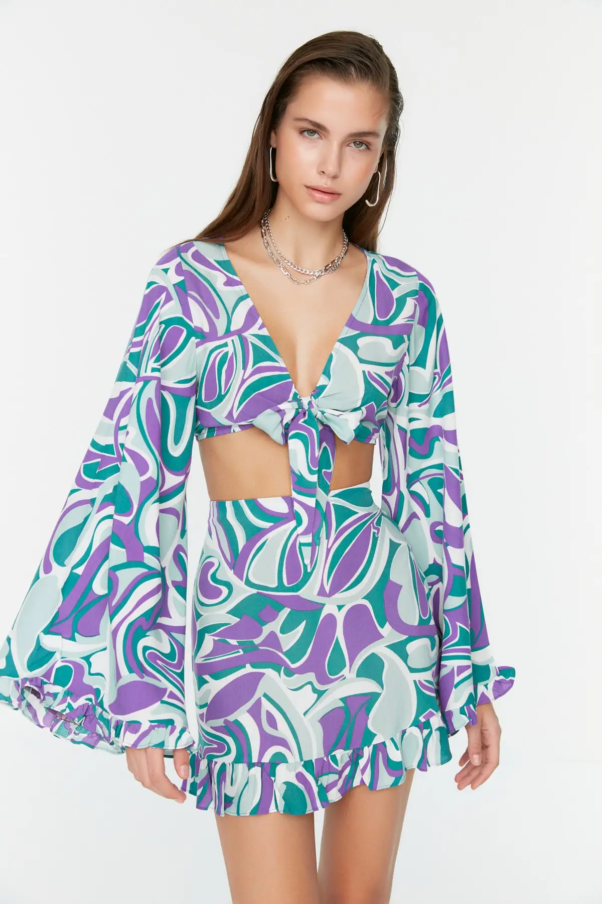 

Patterned loose sleeve bottom-top suit TBESS22AU0379