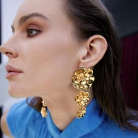 large gold flower earring fashion womens earrings trendy statement ear stud earrings korean vintage jewelry for party wholesale