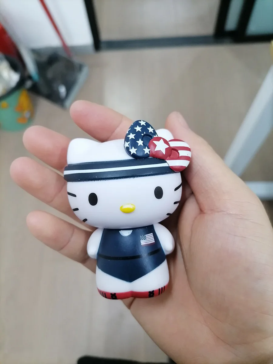 

Kidrobots Hello Kitty Doll Toys Cosplay Team USA Figurines Limited Collection Table Ornaments Children Birthday Gifts