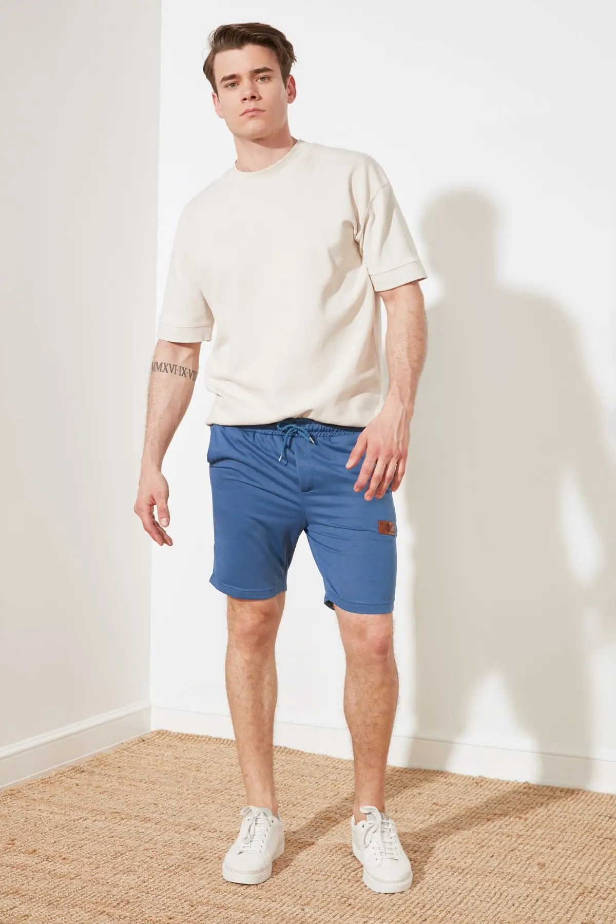 

Trendyol Men 'S Regular Fit Shorts & Bermuda TMNSS21SR0247