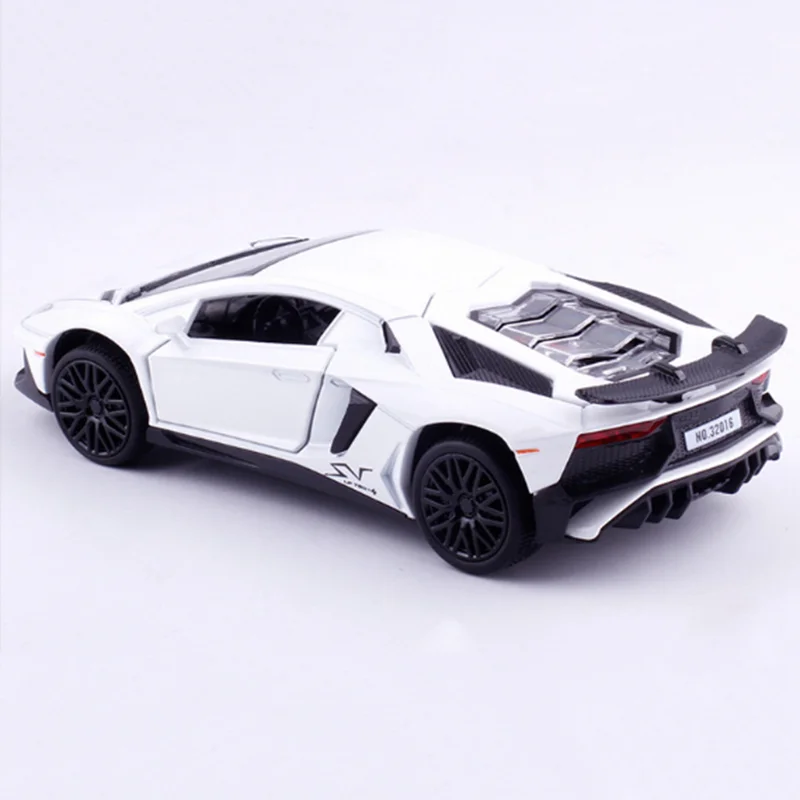 

Mini 1/32 scale alloy sound and light car toy die casting pull back model toy sports car children gift collection boxed display