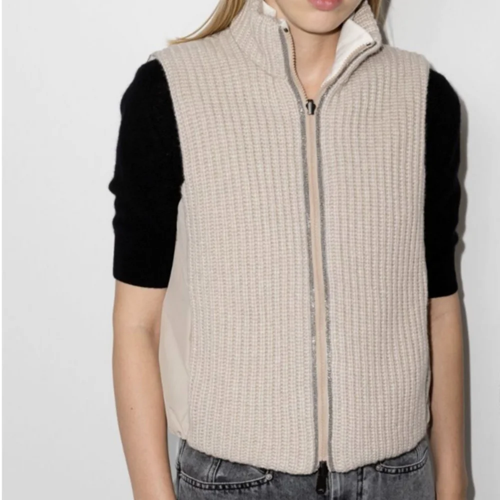 

Goose Down Jacket Vest Short Slim Fit Knitted Cashmere Stitching Reversible Down Jacket