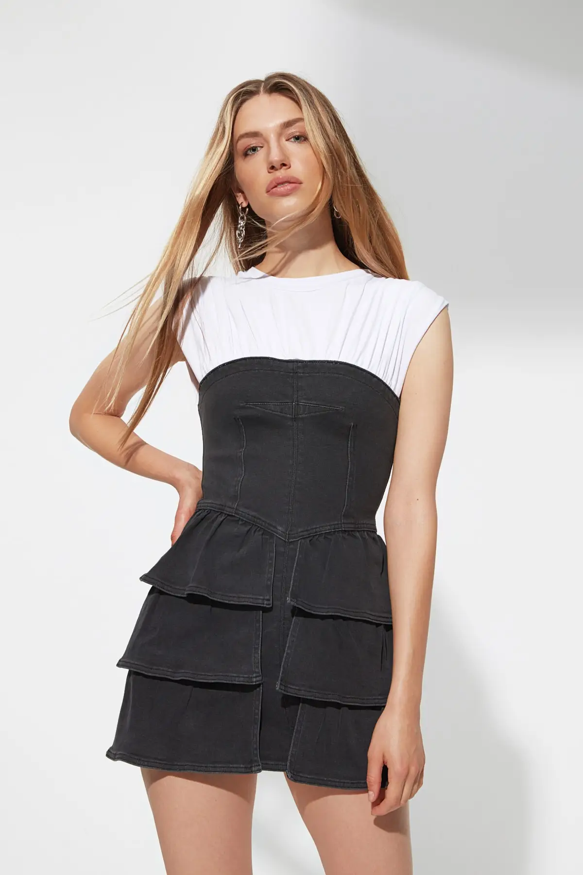 

Trendyol X Sagaza Studio Denim Dress TPRAW22EL1990