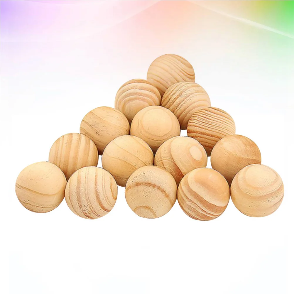 

200pcs Natural Cedar Wood Balls Camphor Wood Balls Moth Repellent for Drawers Storage Boxes Closets