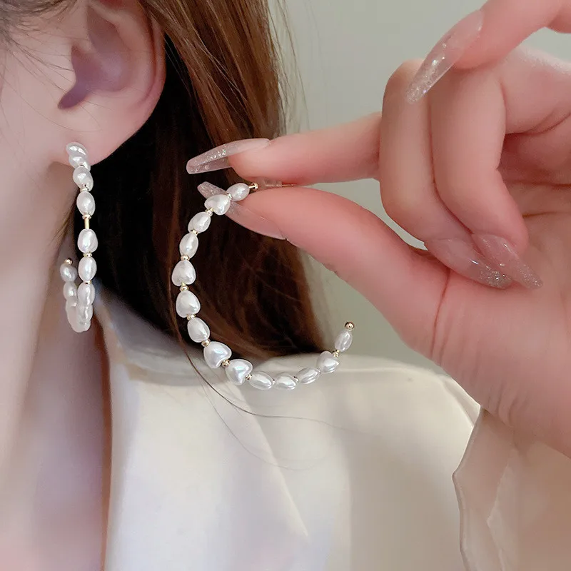 

Fashion White Boho Heart Pearls C Shape Circle Stud Hoop Earring Female Gold Color Big Earrings Korean Jewelry Statement Earring