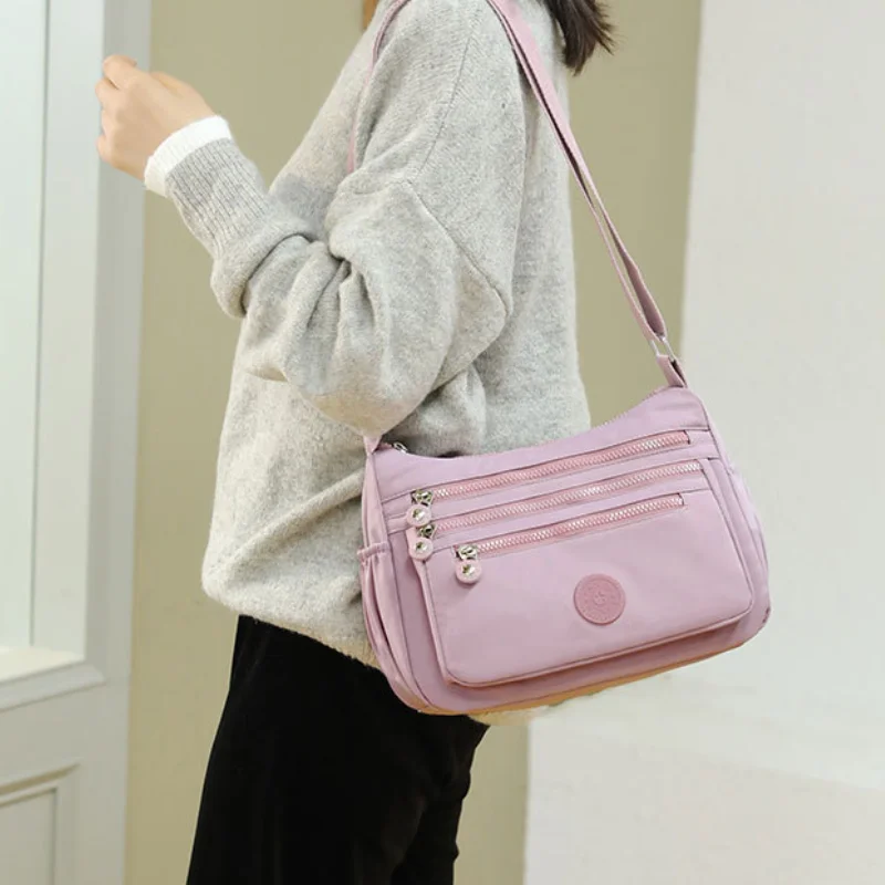 

Large Capacity Printed Nylon Shoulder Bag Multi Pocket Crossbody Bag Fashionable Elegant Minimalist Westernized Small Bag