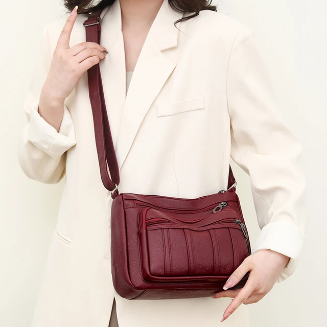 Сумка кросс боди 2023. Guess сумка кросс-боди питон. Сумка кросс боди диор 2022-2023. Сумочка guess кроссбоди. Сумка кросс боди 2023.