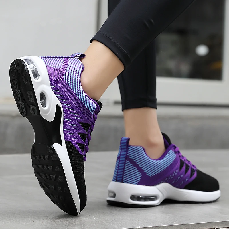 2023 Women Mens Running Sneakers Fashion Lightweight Shoes Outdoor Sports Shoes Breathable Mesh Comfort Sports Sneakers