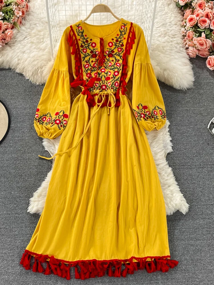 

Vintage Linen Dress Women Indie Folk Embroidery Tassel Lace Vestidos Female V-neck Puff Sleeve Bohemian Midi Dress
