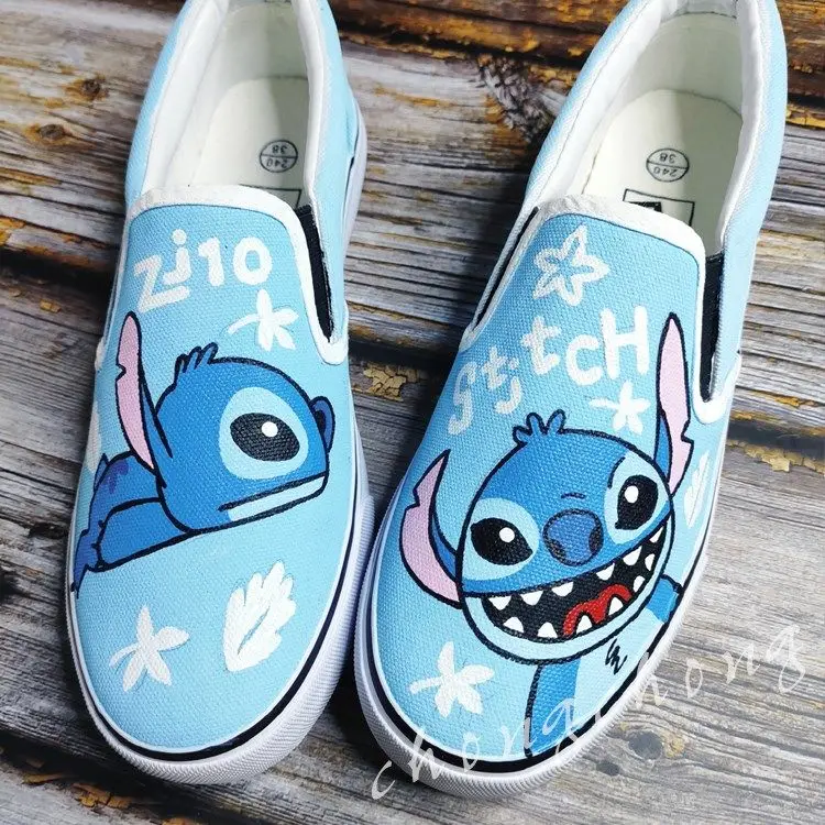 Disney High Quality Hand-painted Shoes Graffiti Canvas Shoes One Pedal Couples Boys And Girls Stilson Stilch Women Shoes