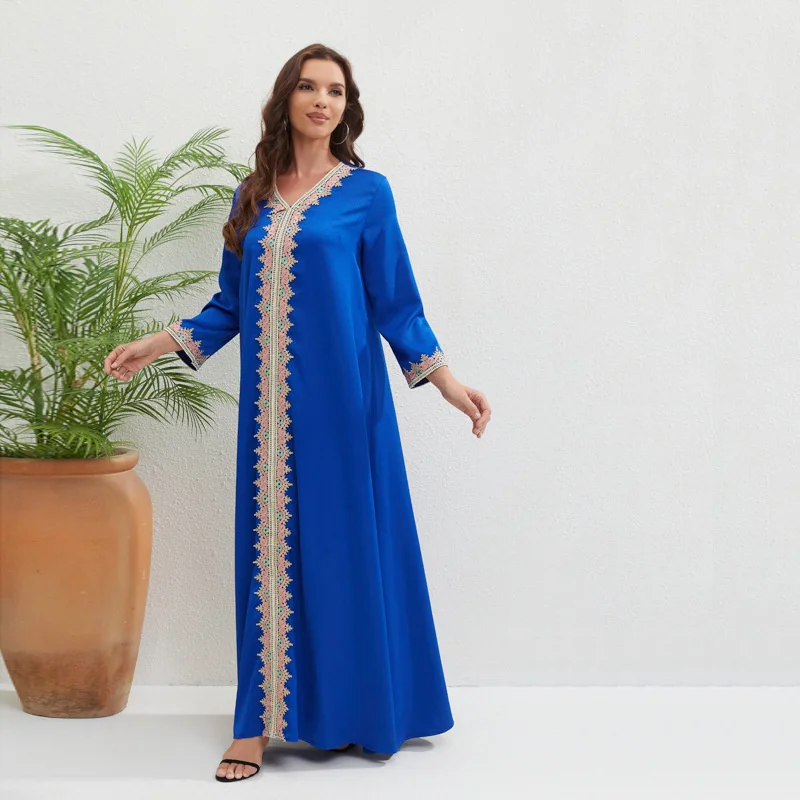 Рисунок 2 - Женское длинное платье Abaya в этническом стиле