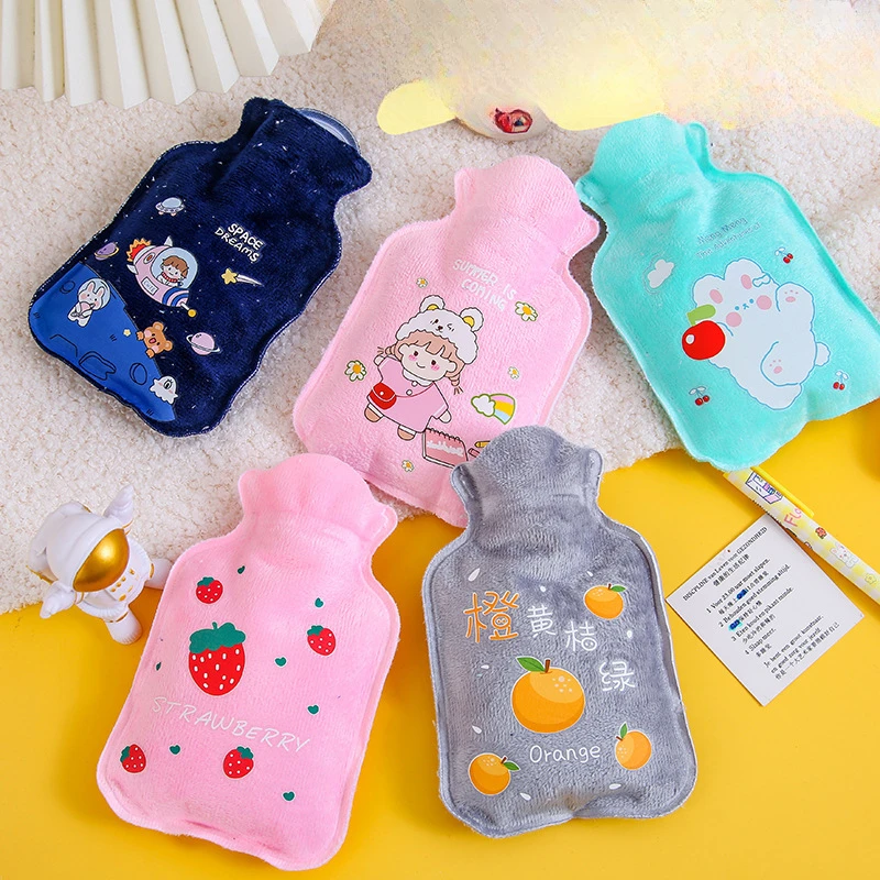 

Cartoon Plush Water Injection Hot Water Bag Cute Mini Hand Warming Treasure for Girls to Keep Warm and Apply to Their Stomach
