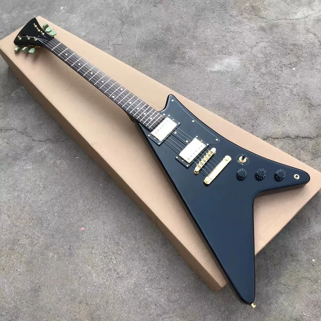 

Stock, shaped electric guitar, black, cow bone string pillow, passive pickup Factory wholesale and retail, free shipping