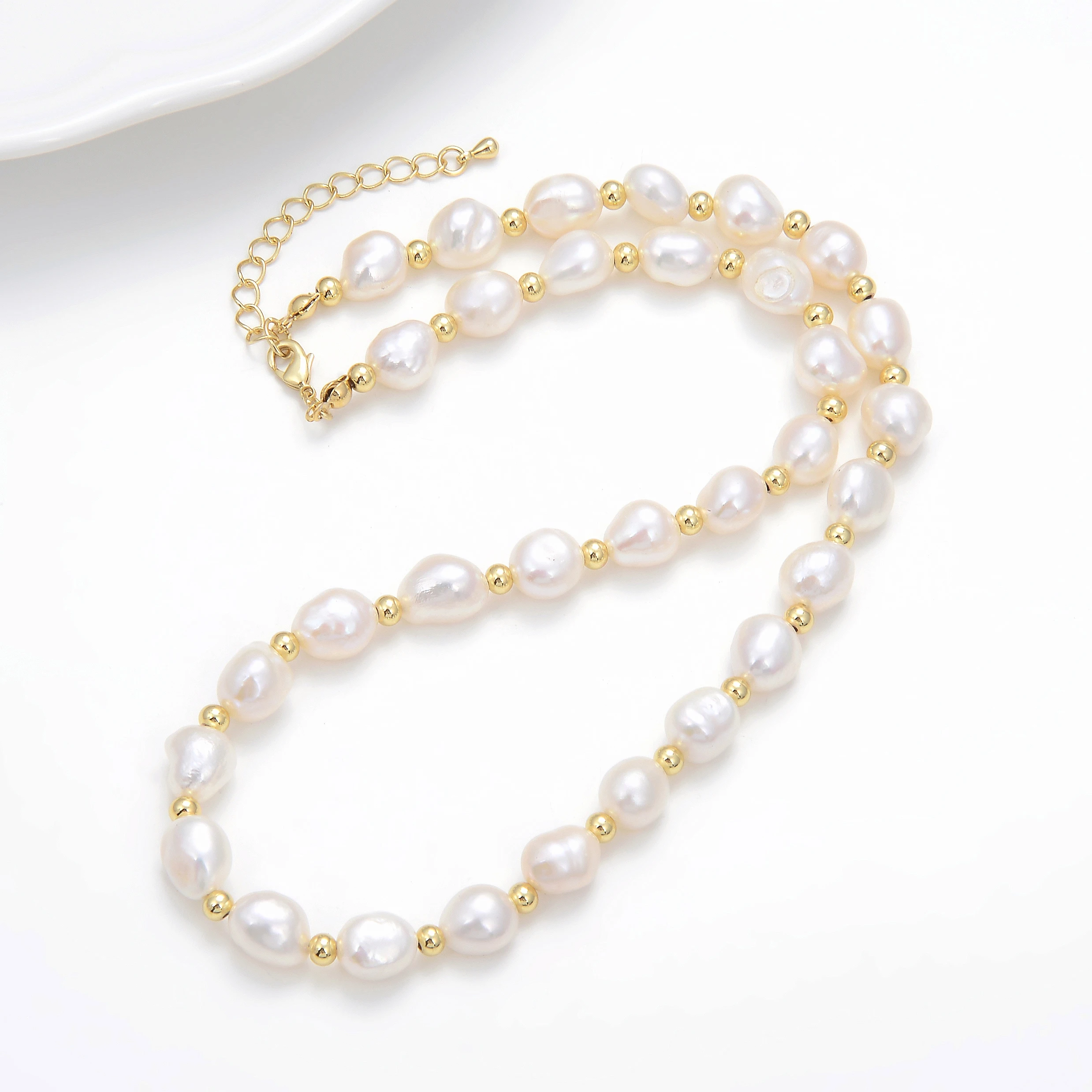 

Vintage Natural Freshwater Pearl Necklace For Women 2022 Elegant Irregular Baroque Pearls Bead Chain Wedding Jewelry Girl Gift