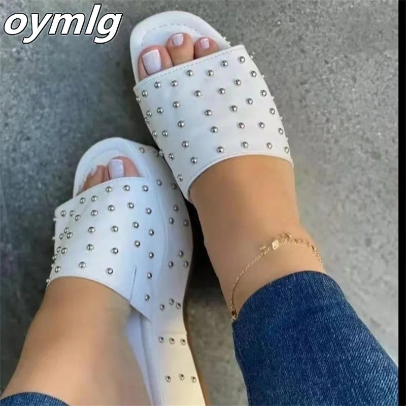 

2022 новые, с открытым носком женские сандалии с открытым носком и заклепками, женские сандалии большого размера на платформе