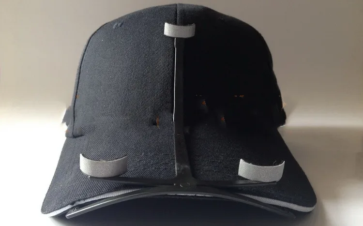 

Infrared Sight Tracking Frame Fixed Cap Baseball Cap Peaked Cap Black and White Edge Reflective Frame Special