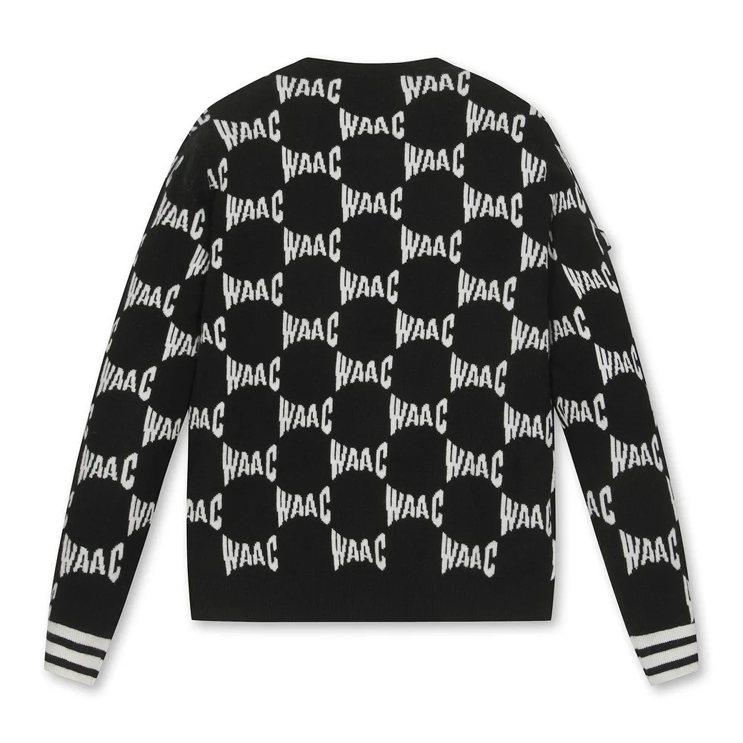 Женский вязаный свитер