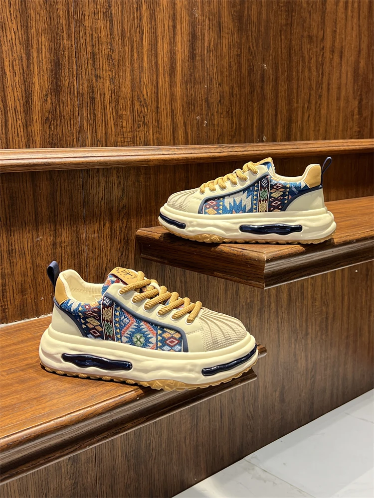 Повседневные кроссовки с растворенной подошвой. Мужские осенне-зимние белые