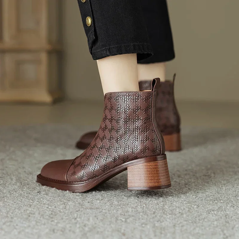 Ботинки мартинсы женские на толстой подошве с круглым носком 5 см