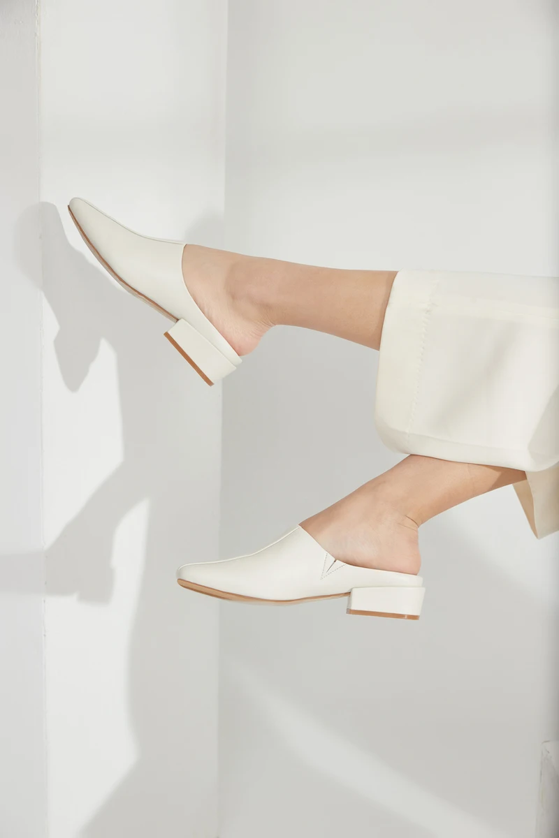 Women's Genuine Leather Sheepskin Muller Shoes Semi Slippers Stylish Fashion Soft And Comfort 5155