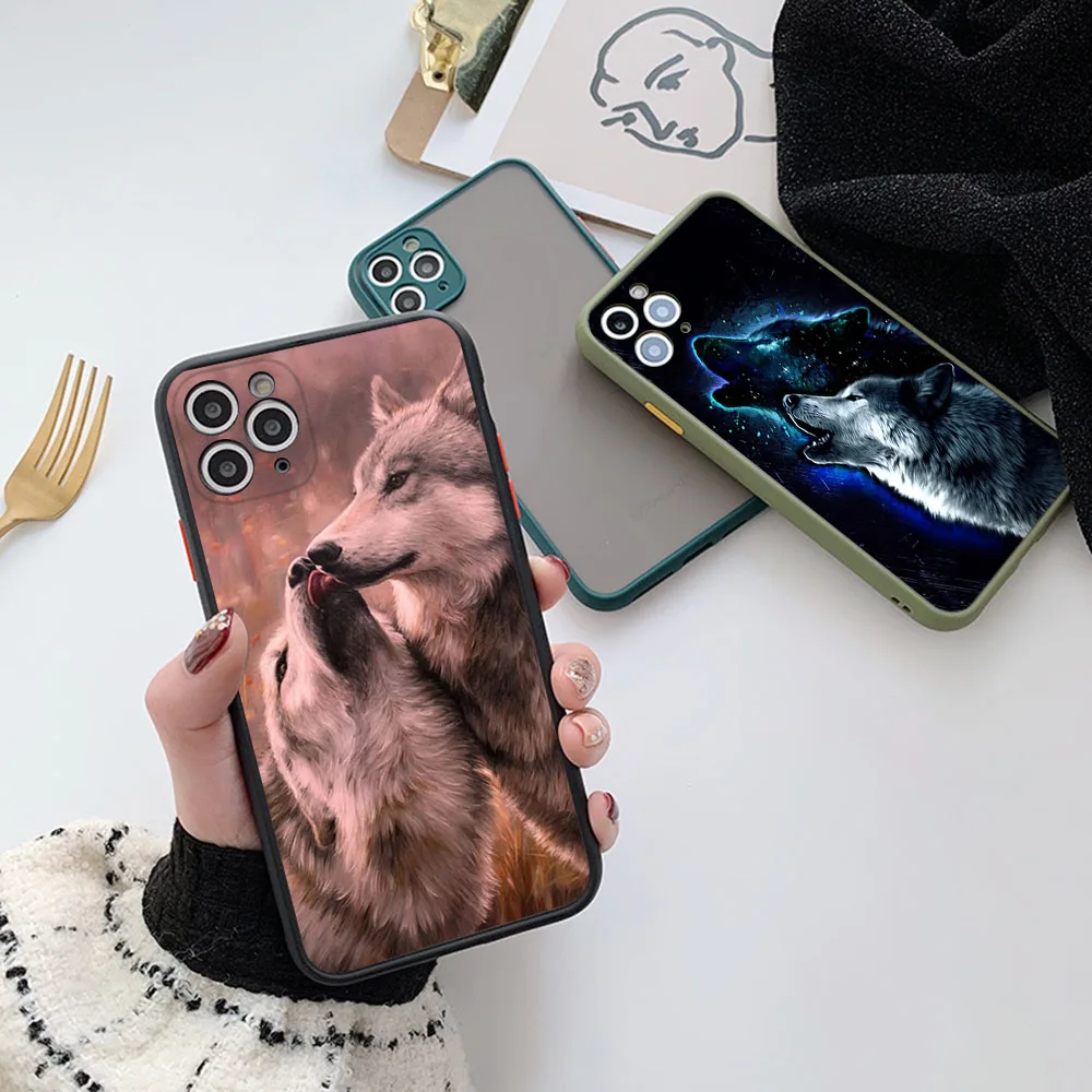 Translucent Phone Case For iPhone 16 15 14 7 8 Plus 13 12 11 Pro Max X XR XS SE Mini Luxury Snow Wolf Black Matte Back Cover