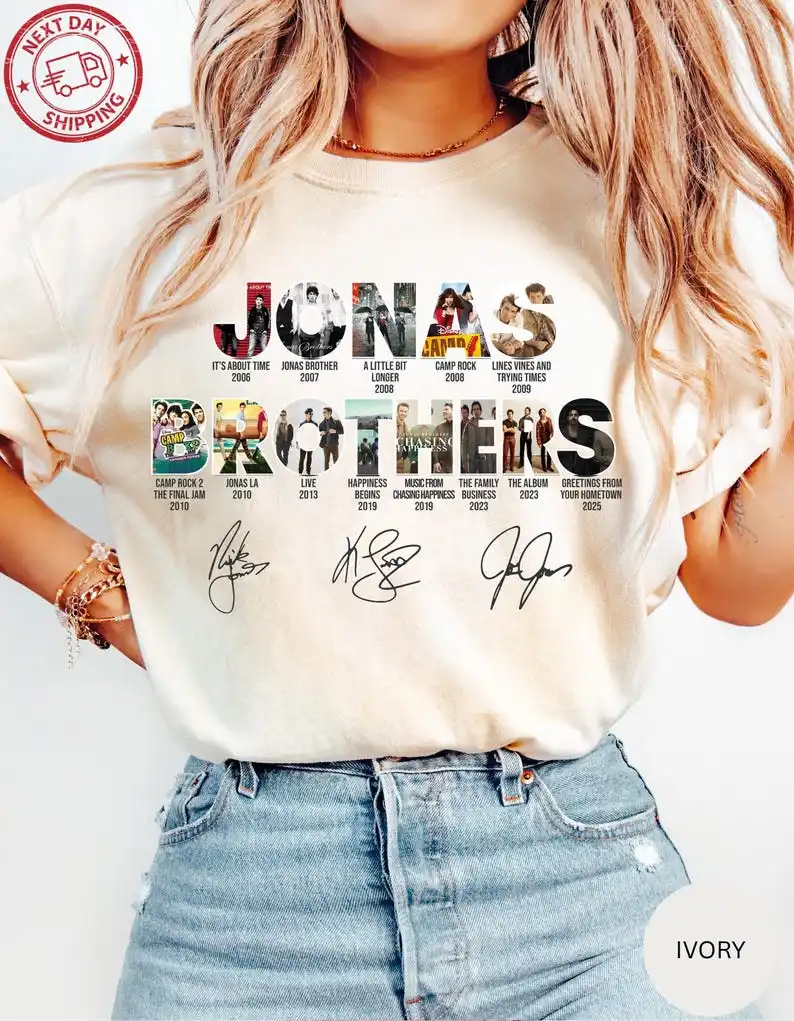 Фото Футболка Jonas Brothers, концертная футболка, футболка в подарок фанатам Brothers, футболка с мемами №1