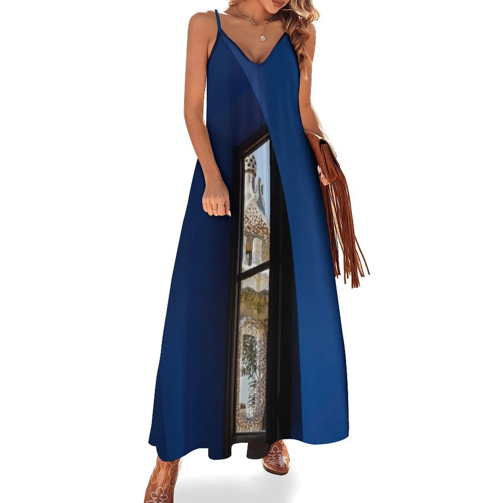 Элегантное платье без рукавов Antoni Gaudi - внутри и снаружи вечерние платья женское