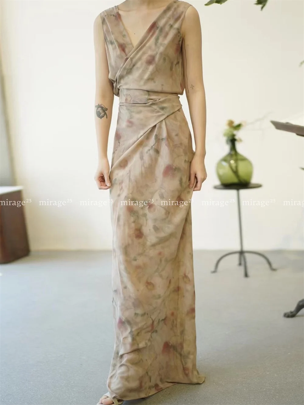 Women Flower Watercolor Painting V-Neck Slim Dress 2023 Summer New Ladies Sleeveless 100% Silk Lace Up Elegant Temperament Robe