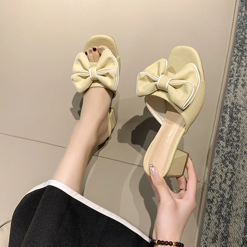 

Новинка 2023, летние тапочки, женские прозрачные сандалии с бантом и квадратным носком, уличные шлепанцы, Повседневная элегантная женская обу...