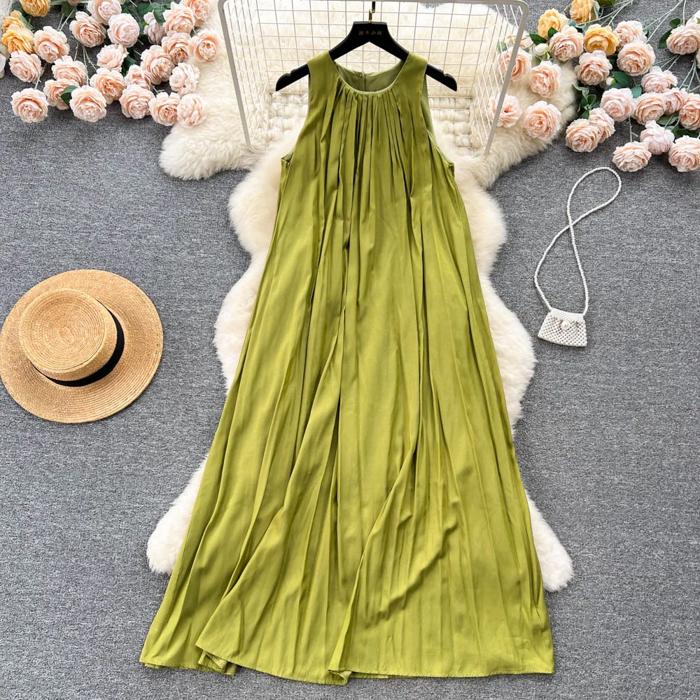 

Шикарное летнее женское платье-трапеция с открытыми плечами