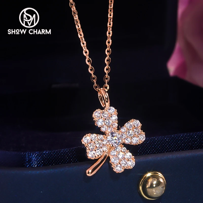 

Hollow Chanting Flower Necklace Women's Light Luxury Niche Design Four-petal Flower Clavicle Necklace Set With Diamonds Senior