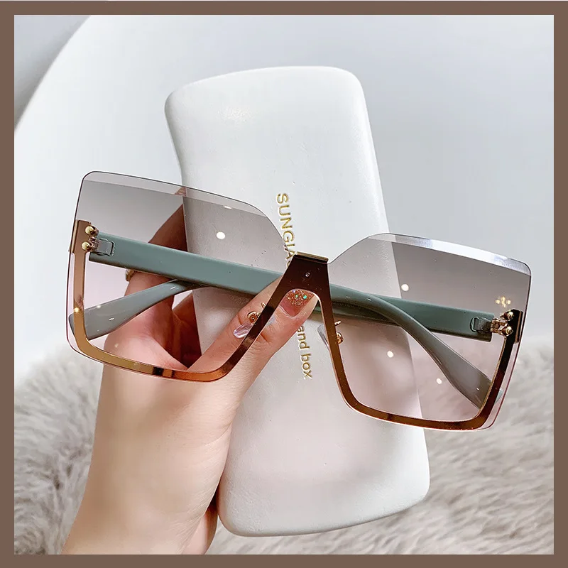 

2022 New Semi-frame Metal Sunglasses Fashion Slim Women's Sunglasses UV Glasses Sunglasses for Women PUNK