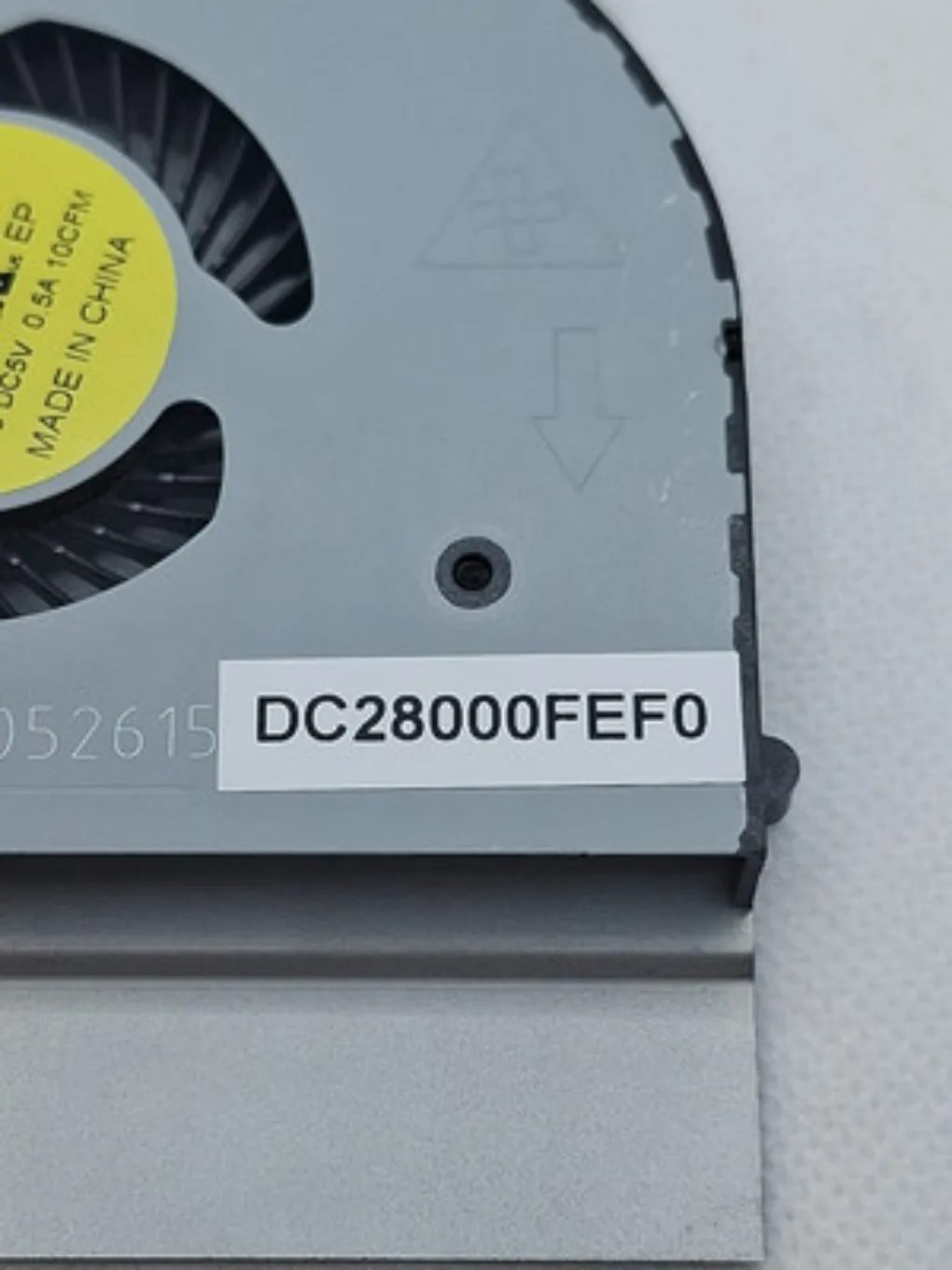 Фото Оригинальный вентилятор охлаждения процессора для Dell Alienware 17 R2 - AW17R2 - 7740Y DC28000FEF0 №5