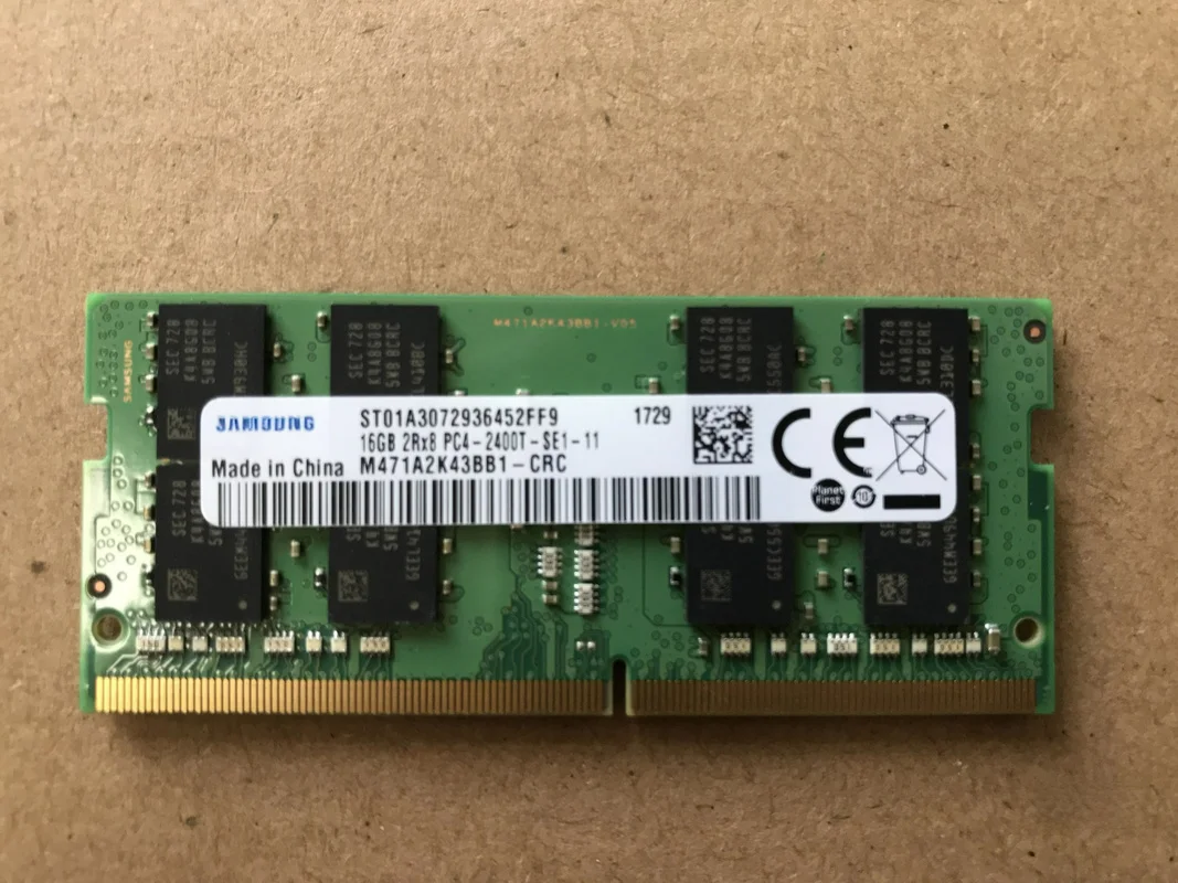 

RAM 16G 2RX8 PC4-2400T-SE1-11 M471A2K43BB1-CRC Notebook Memory