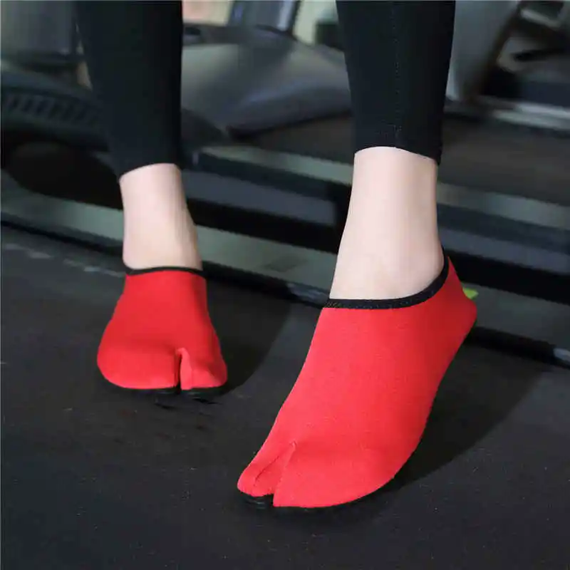 

Boots Flip Flops With Heels 2023 Brand Casual Leatherette Shoes Designer Luxury 2023 Loafers High Tech Leather Sandals Tennis