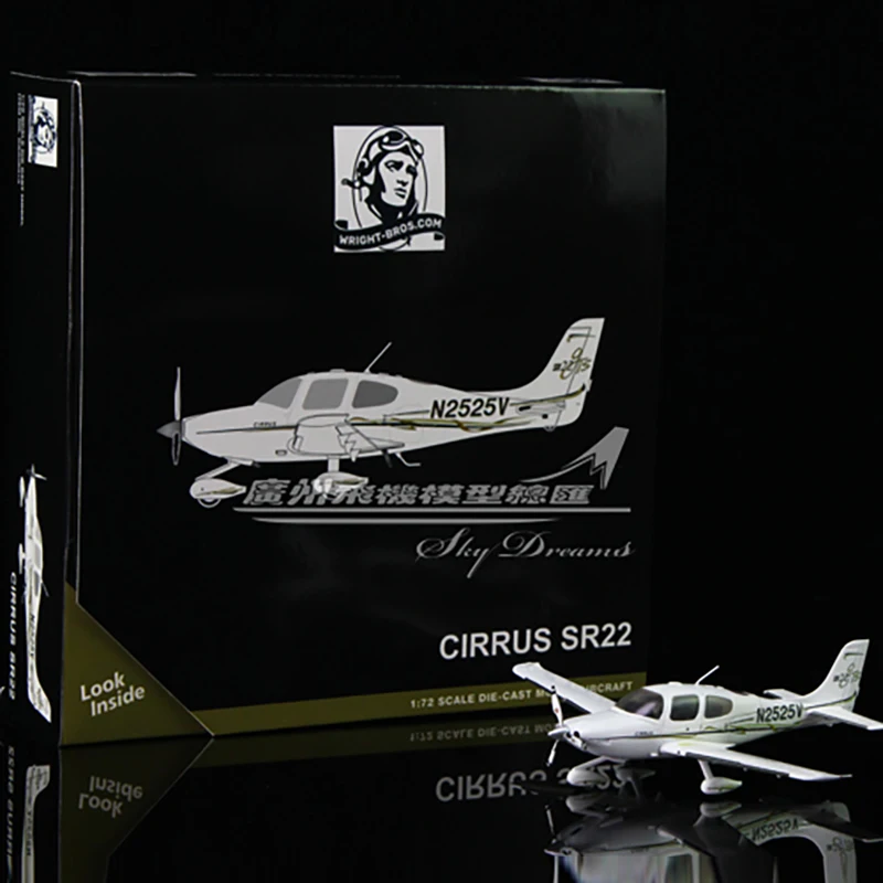 

Модель летательного аппарата Cirrus SR22, масштаб 1:72