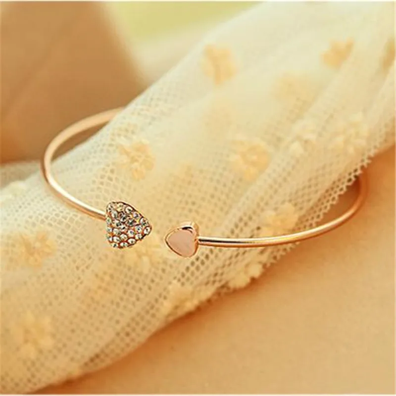 

Korean Trendy Full Drill Heart Bracelet Summer Charm Open Adjustable Golden Plated Love Bangle for Women Jewelry Gift