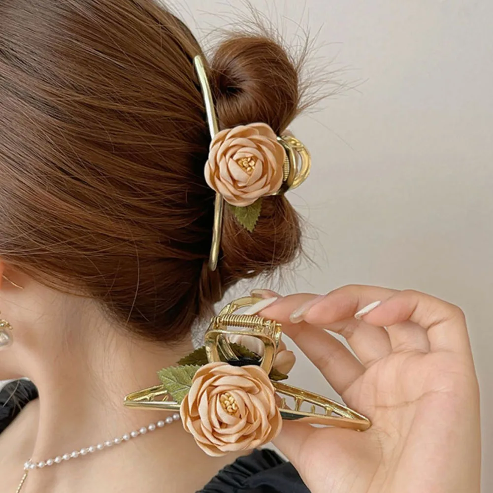 

Temperament Champagne Flower Catch Clip 2022 New Elegant Female Crab Hair Clip Headdress Banquet Gift Party Accessories Fashion