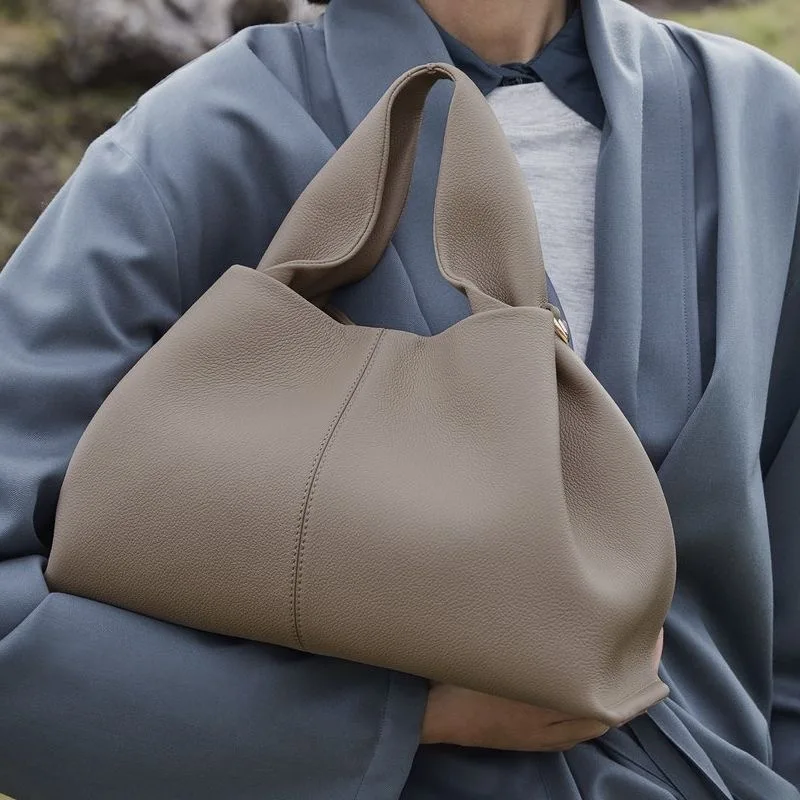 

2023 New POLENES Dumpling Cloud Bag Girl French Niche Design Leather Handbag