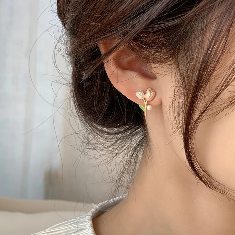 

2022 Korean Wave Summer Trendy Pink Dripping Oil Tulip Earrings Pearl Temperament Designer Accessories Popular Women's Jewelry