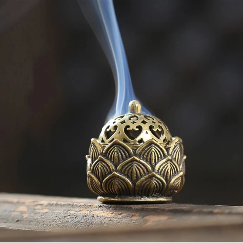 

Retro Mini Hollow Lotus Incense Burner Incense Holder with Cover Sandalwood Cense Small Ornaments Home Decoration