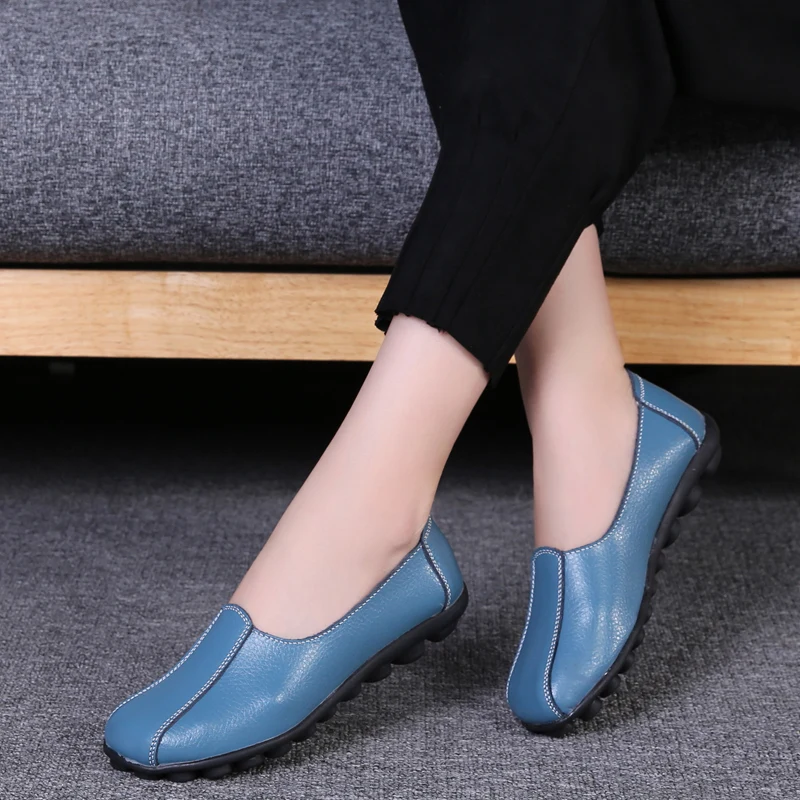 New Spring Autumn Shoes Woman Genuine Leather Women's Flats Slip On Mother Loafers Soft Female Walking Shoe Large female shoes
