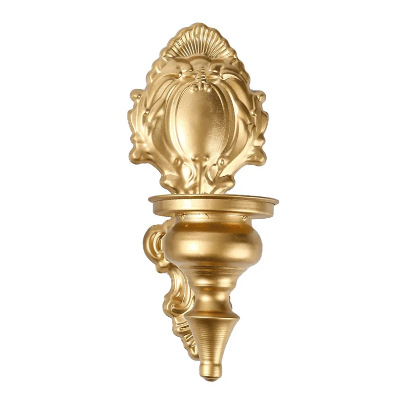 

Золотой металлический подсвечник