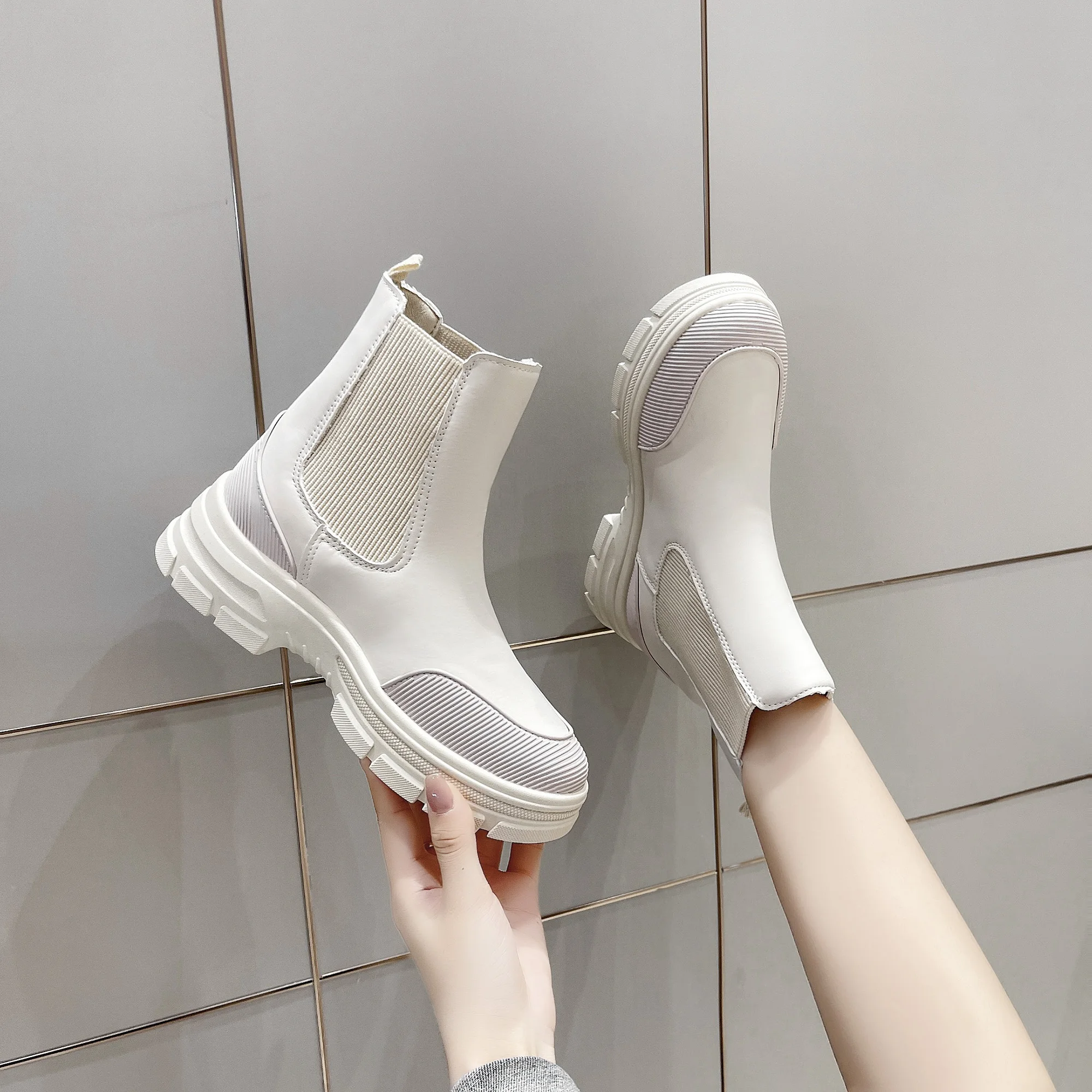 Chelsea Boots Chunky Boots Women Winter Shoes Cow Suede  Ankle Boots Black Female Autumn Fashion Platform Booties Women Shoes