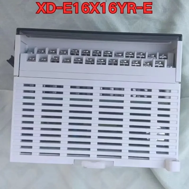 Бывший в употреблении модуль ПЛК XD-E16X16YR-E функциональный тест обычно